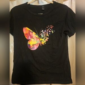 🌻Black Tee with Colorful Butterfly Design